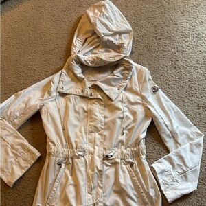 Moncler Women's White Hooded Jacket Moncle White Drawstring Zip-Up  size 0- XS